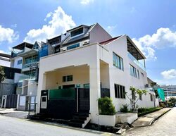 Hougang Avenue 2 (D19), Terrace #477689691